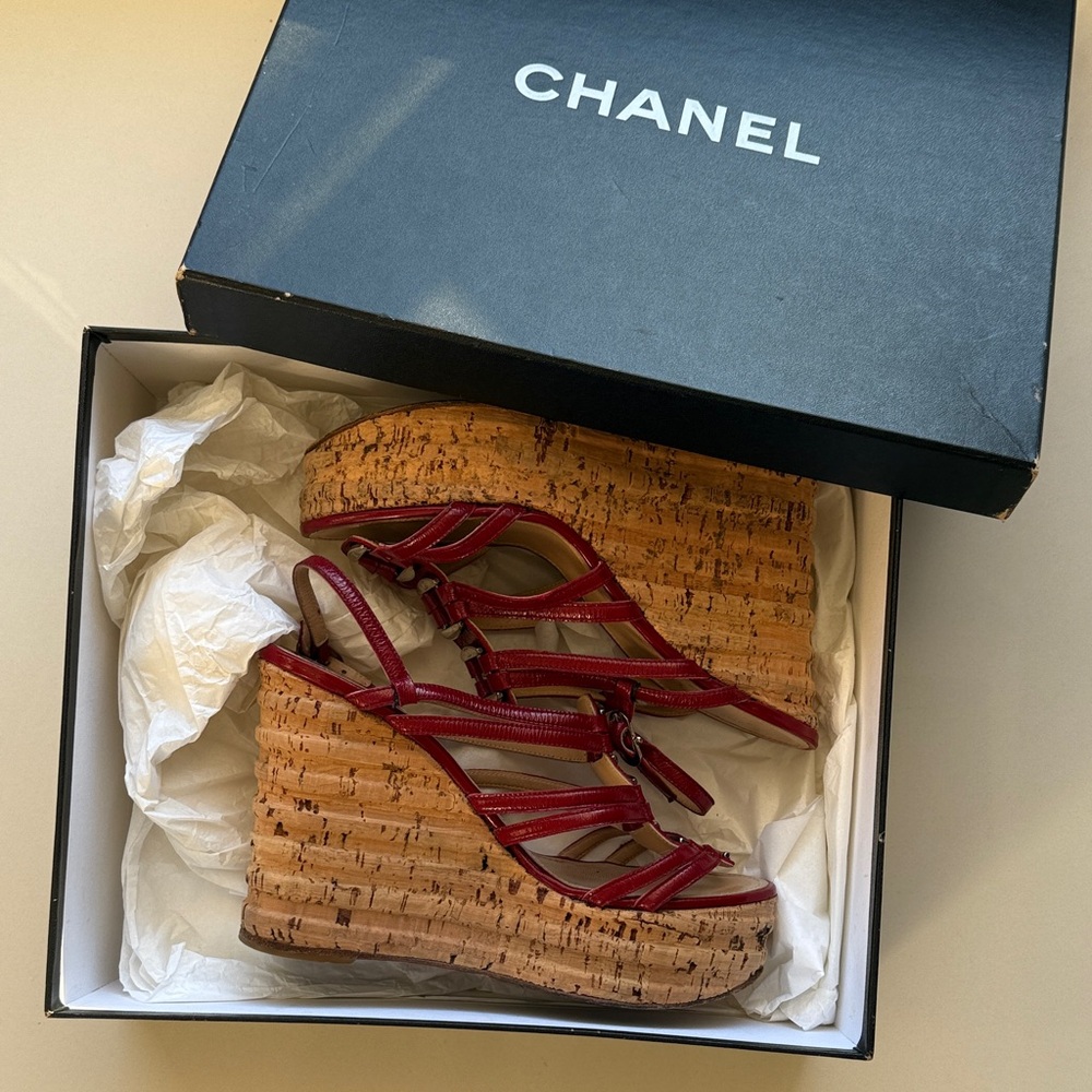 CHANEL Women's Burgundy Strappy Sandals Espadrilles - Picture 11 of 14